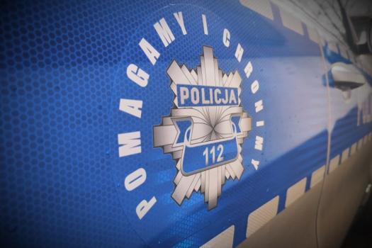 Legnica - Policja ustala, kim jest mężczyna, którego ciało znaleziono w zaroślach