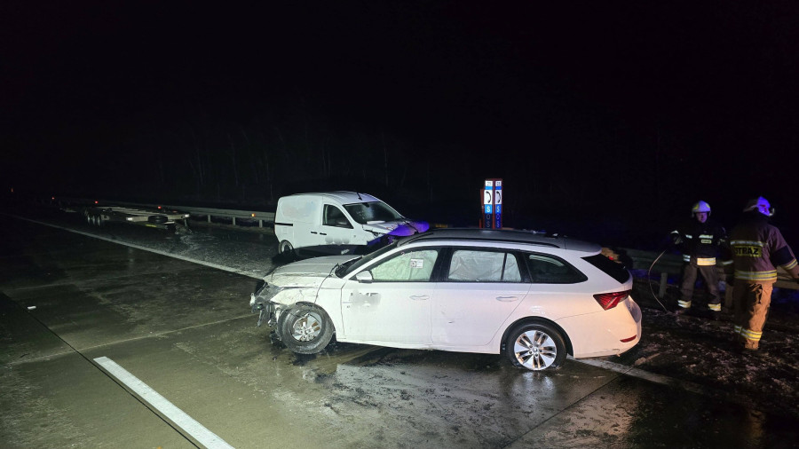 Groźne zdarzenie na A4 (źródło: Dolnośląskie Alarmowo)